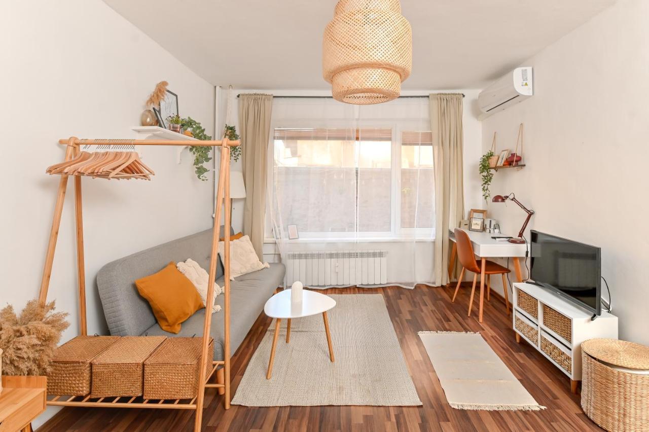 סופיה Cosy&Art 1Bd Apartment Next To Slaveykov Square מראה חיצוני תמונה